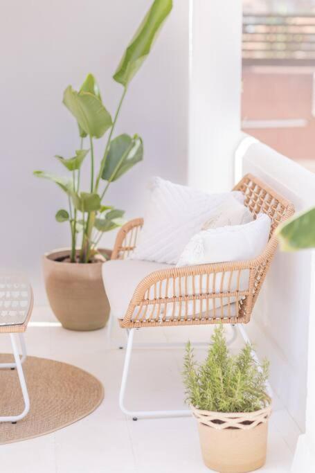 Downtown Flat With 46 Sqm Private Rooftop Terrace Leilighet