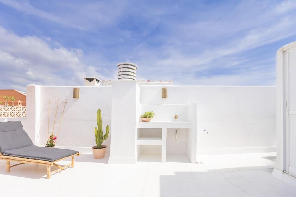 Downtown Flat With 46 Sqm Private Rooftop Terrace Malaga